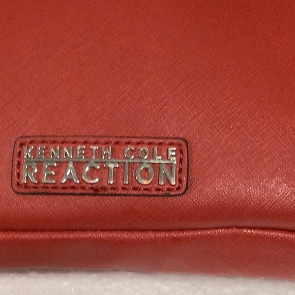 Kenneth Cole Reaction red crossbody purse - Picture 2 of 4